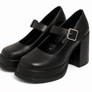 dELiA*s Black Platform Mary Jane Shoes